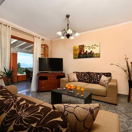 Seaview Cottage - Calmare Petrití Esterno foto