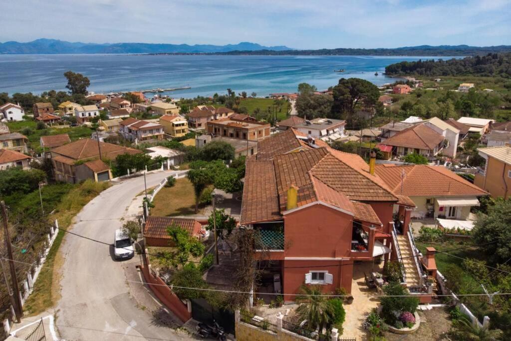 Seaview Cottage - Calmare Petrití Esterno foto